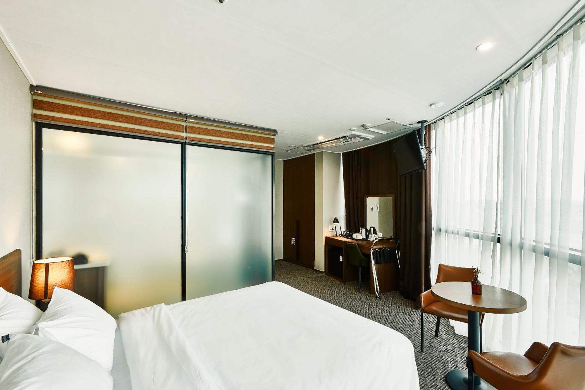 Golden Harbor Hotel Pyeongtaek Exterior foto